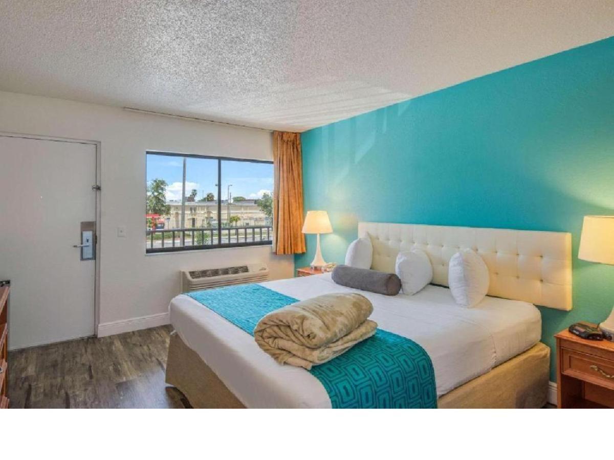 Rodeway Inn Port Richey North Екстер'єр фото