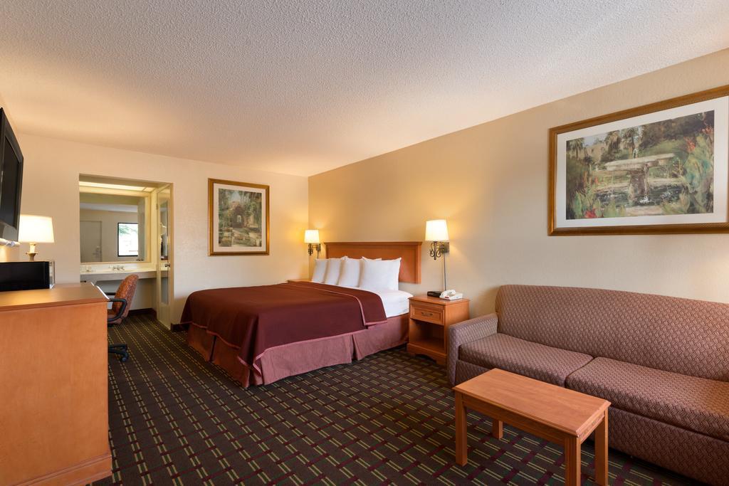 Rodeway Inn Port Richey North Екстер'єр фото