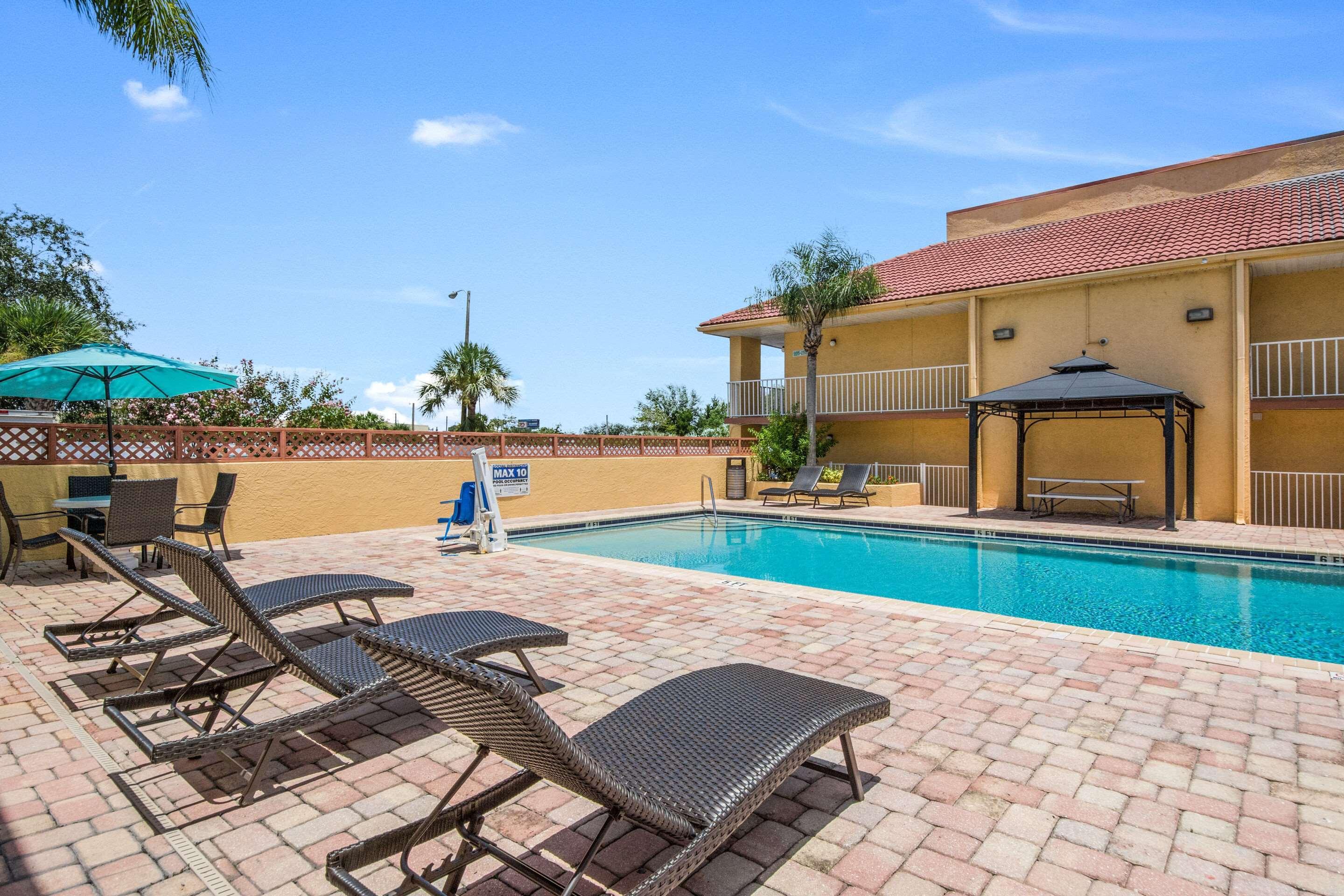 Rodeway Inn Port Richey North Екстер'єр фото