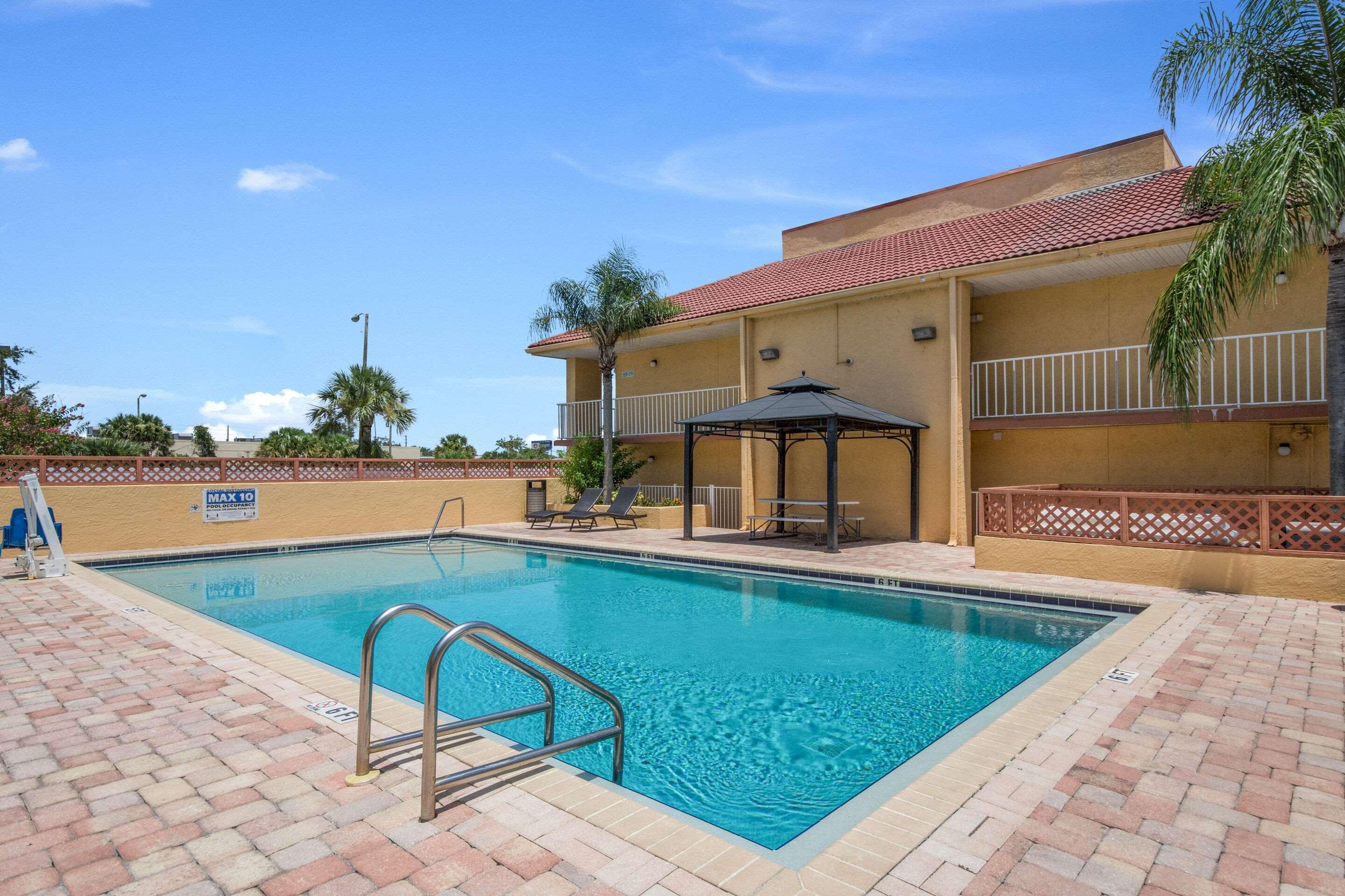 Rodeway Inn Port Richey North Екстер'єр фото