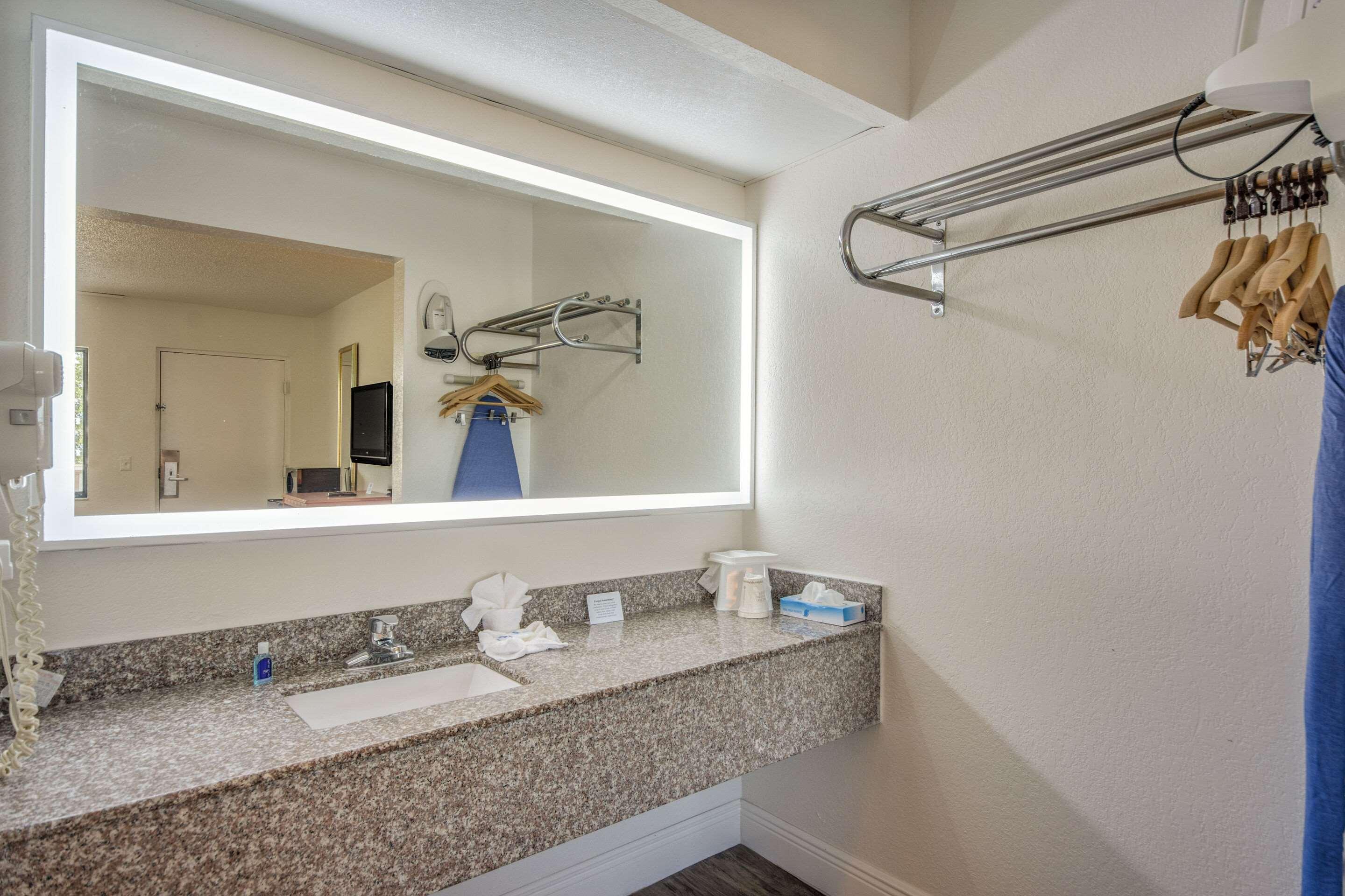 Rodeway Inn Port Richey North Екстер'єр фото