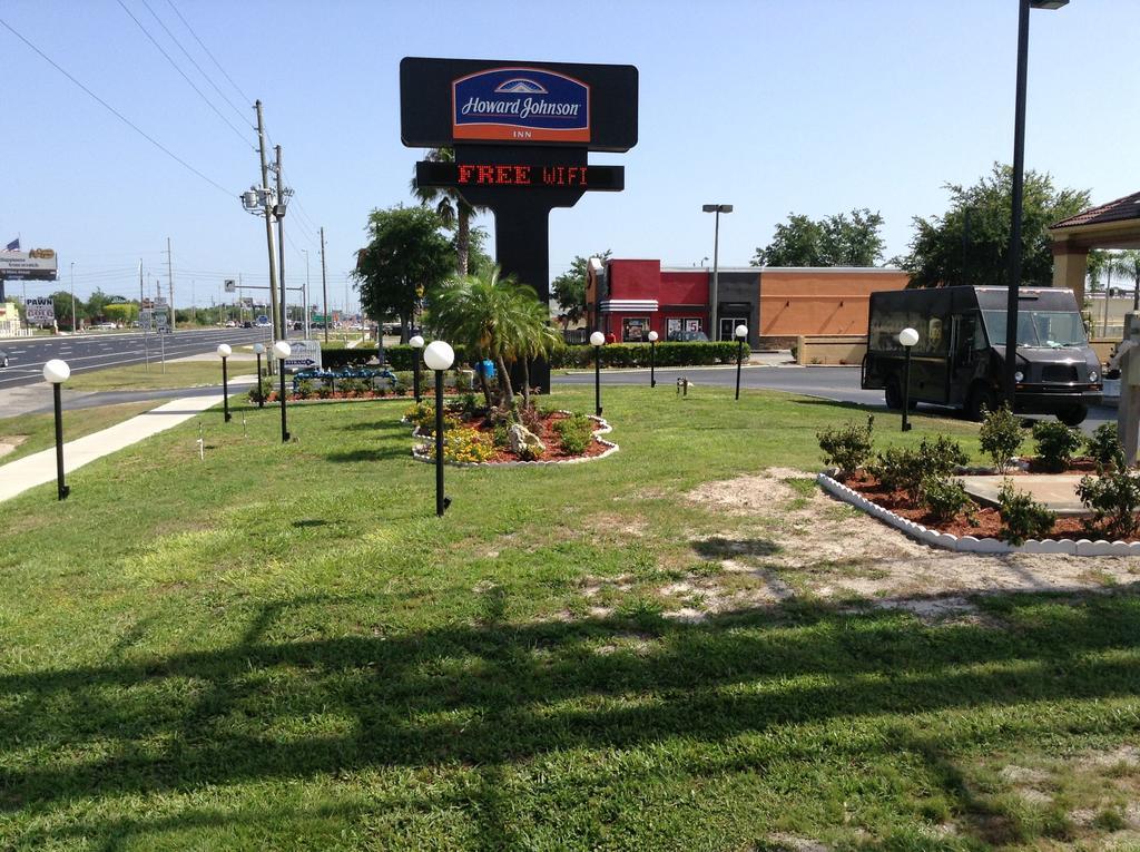 Rodeway Inn Port Richey North Екстер'єр фото